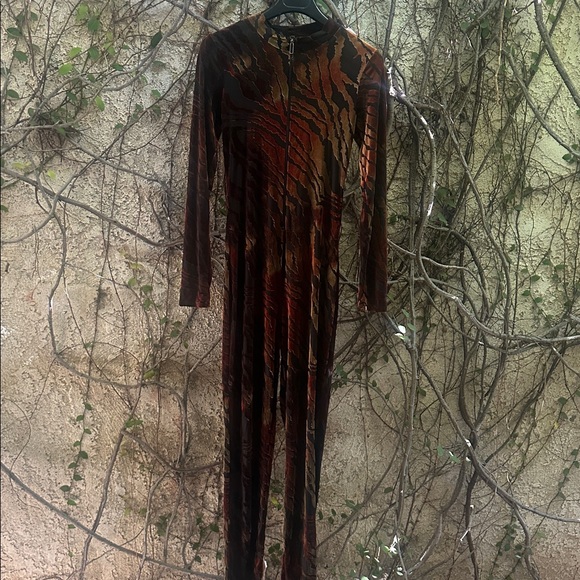 Cherie Stylish Long Sleeve Jumpsuit - Picture 2 of 9